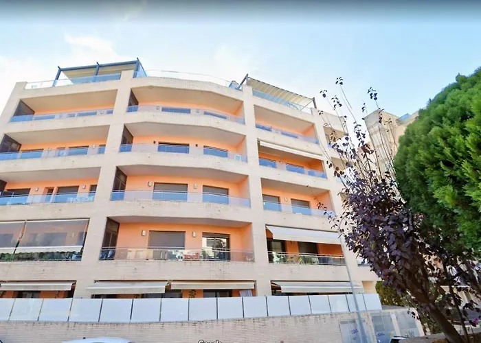 Feel Lloret يوريت دي مار